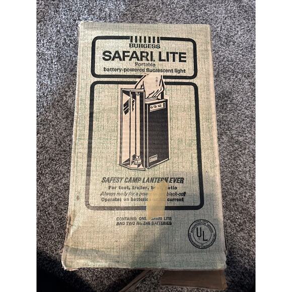 Burgess Safari Lite, Vintage , Power Cord‎ Included Batteries Are Not - Picture 2 of 6